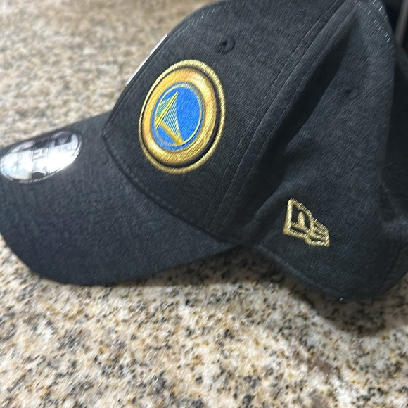 Golden State warriors 2017 NBA championship Hat NWT - Picture 4 of 5